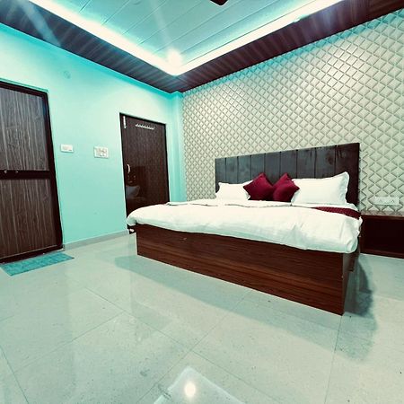 Hotel Gulab Residency Varanasi Esterno foto