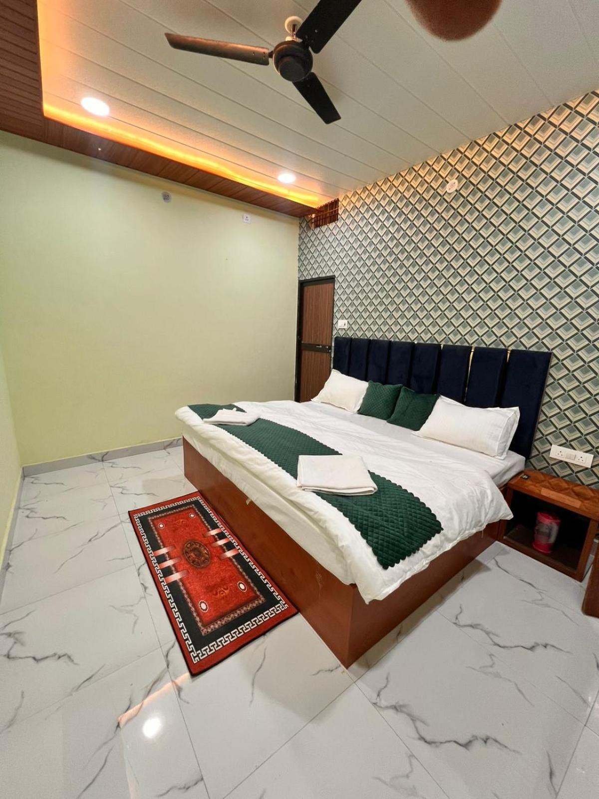 Hotel Gulab Residency Varanasi Esterno foto