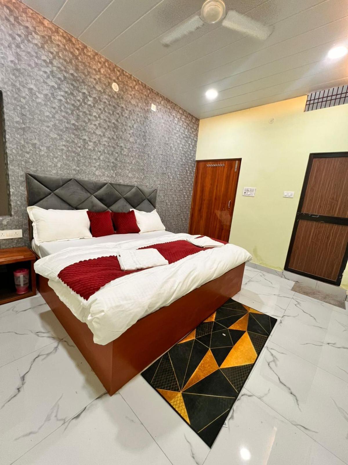 Hotel Gulab Residency Varanasi Esterno foto