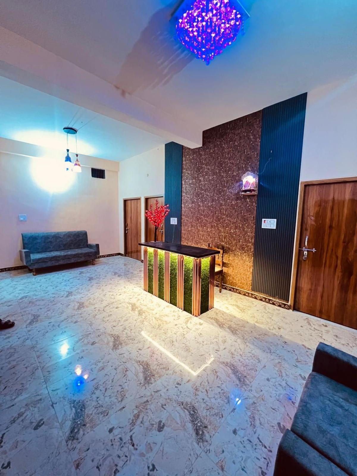 Hotel Gulab Residency Varanasi Esterno foto